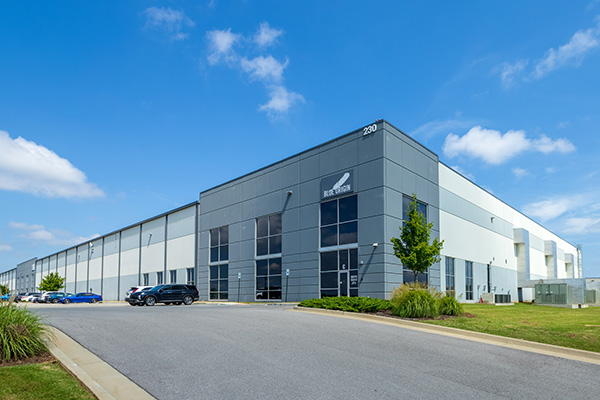 Runway Distribution Center